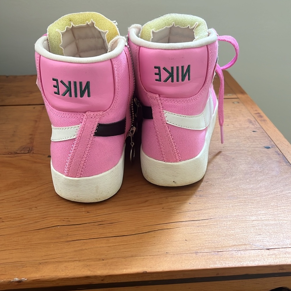 Pink Nike Blazers - Picture 2 of 3